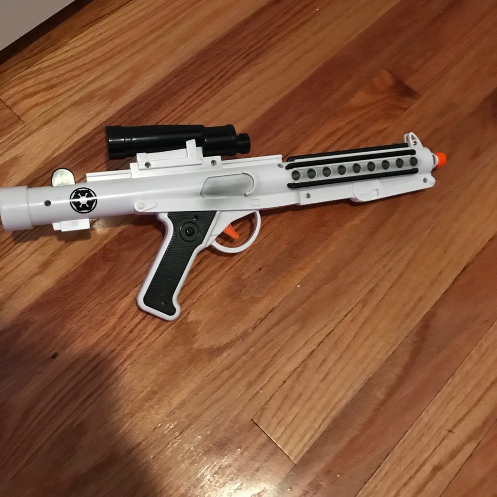 COPY - Storm trooper blaster by Disney